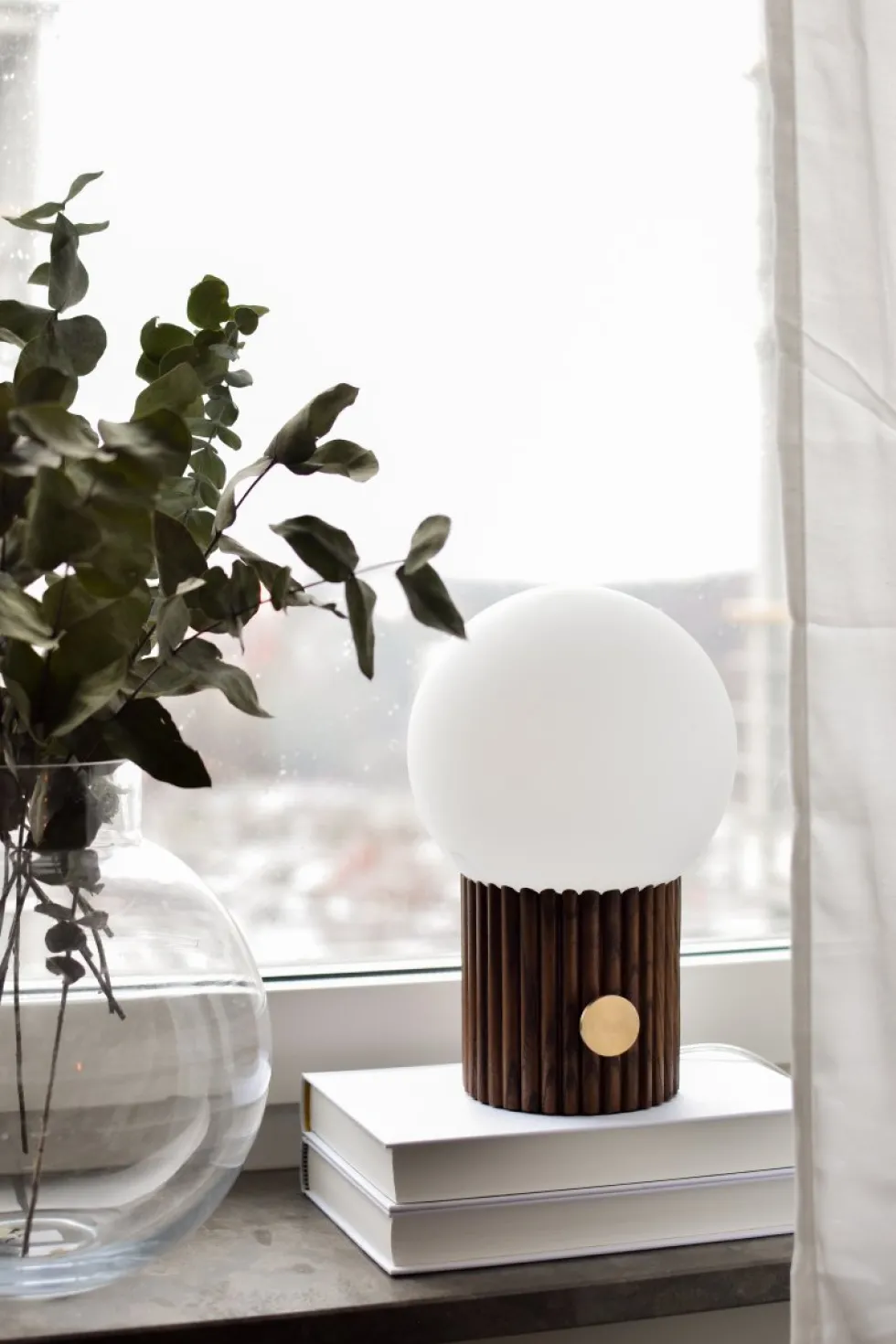 Hubble 24cm bordslampa
