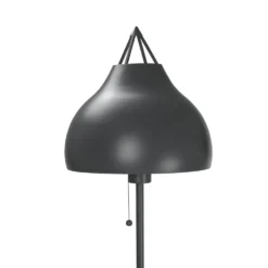 Pyra golvlampa