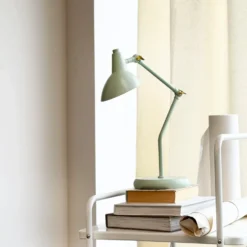 Vela 45cm skrivbordslampa
